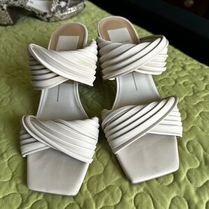 Excellent condition Dolce Vita chunk heels